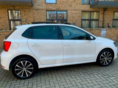 2015 VW Volkswagen Polo 1.0 SE PAN ROOF *** GRAB A BARGAIN *** £6840