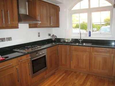 Double Room with ensuite shower,townhouse,cleaner, Elephant & Castle