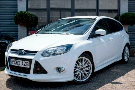 2013 FORD FOCUS 1.6 TDCI ZETEC S 5DR RARE RED/BLACK LEATHER £20 TAX HATCHBACK