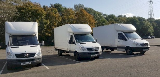 URGENT !!! FROM £25 REMOVALS SERVICES /HOUSE MOVING /OFFICE/BIKE MOVER /FLAT MOVING